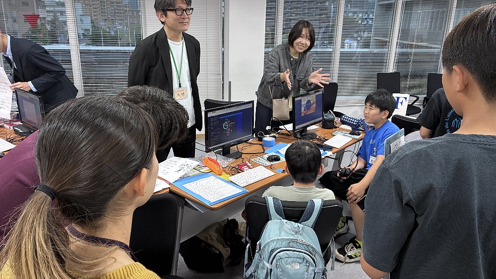 作品発表の様子1