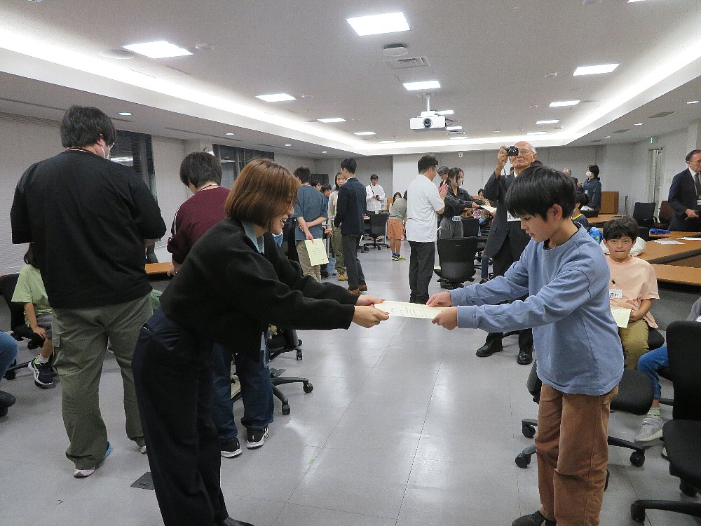 各受講生への授与