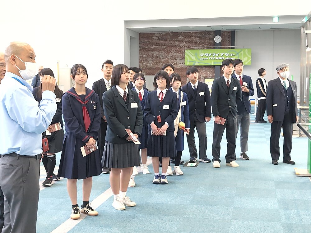 車体の構造を学ぶ